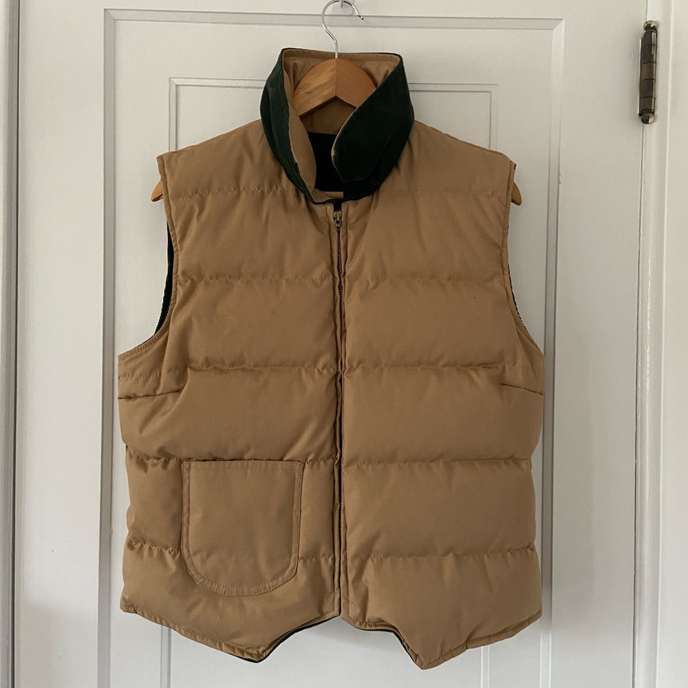 Vintage 1970s/80s Eddie Bauer reversible down/corduroy vest, size large